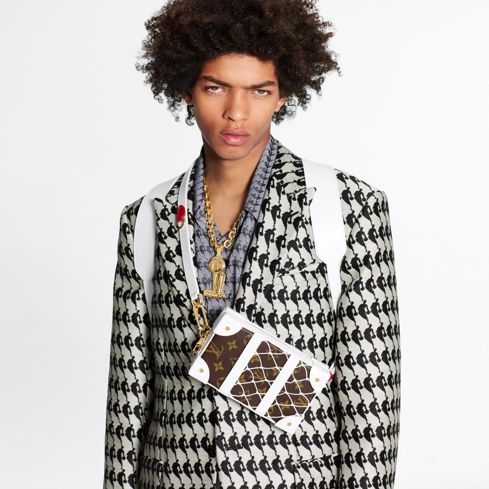 Tras la coronación como campeones de la NBA de los Lakers de Los Ángeles, la Maison presentó su nueva colección cápsula para hombre LV x NBA