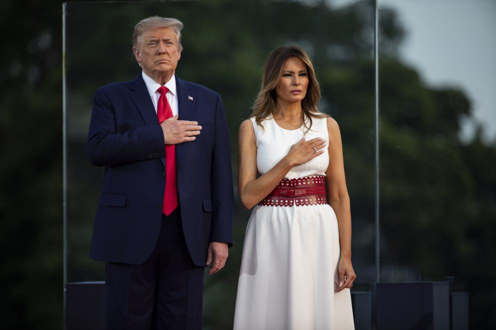 Presidente Donald Trump y su esposa dan positivo para Covid-19 | Mujer