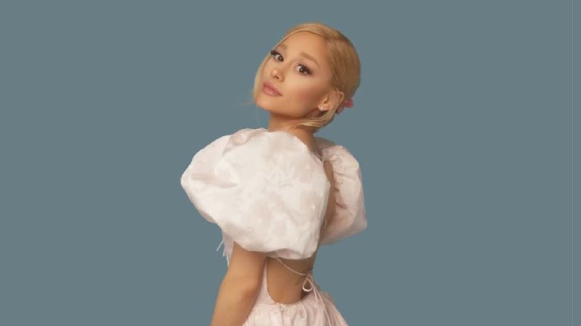 Ariana Grande en un podcast comentó que Glinda la hizo volver a la musica. Foto: Ariana Grande