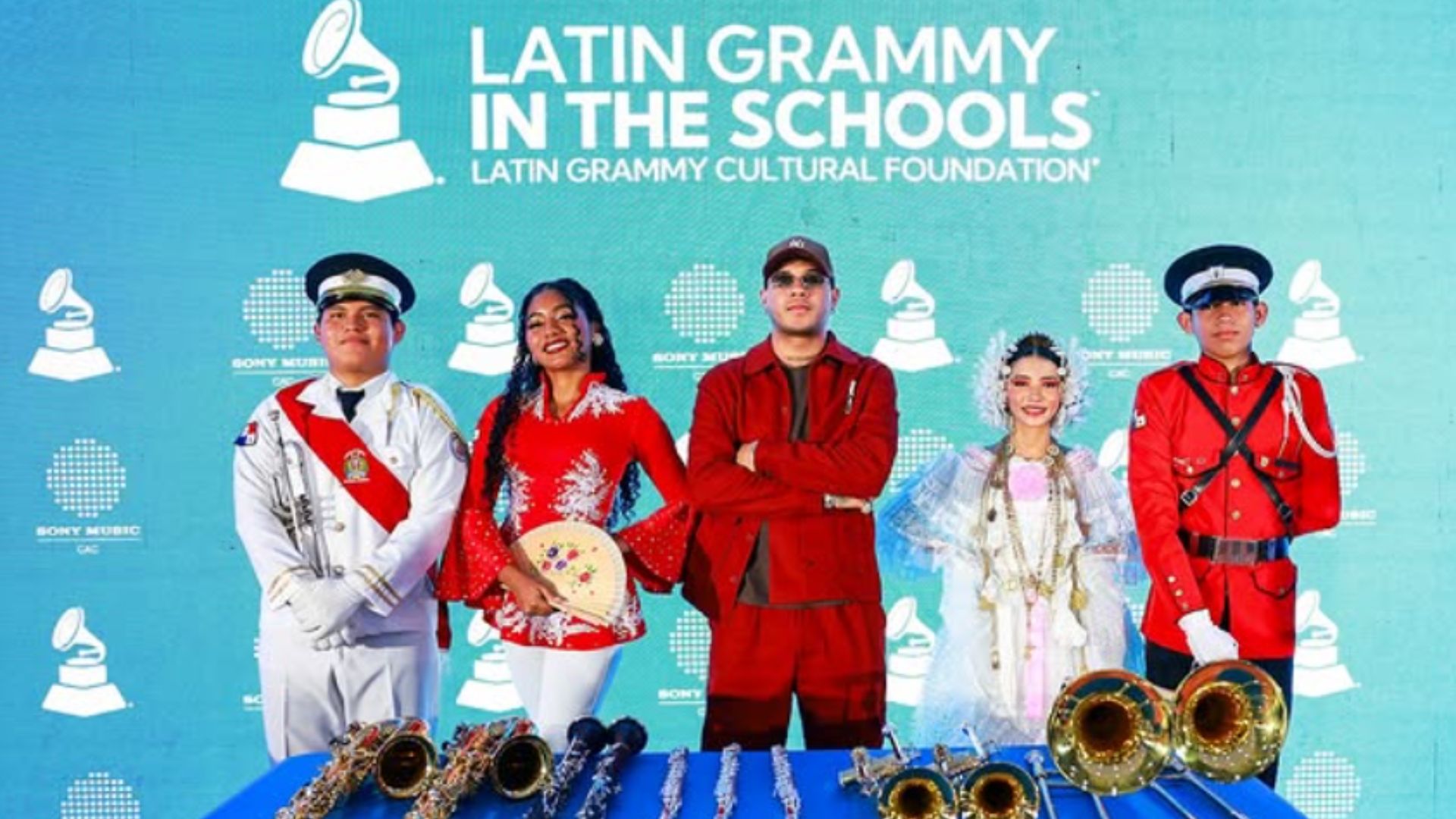 El punto inicial de estas iniciativas es garantizar un acceso más equitativo a la educación musical y promover el desarrollo de futuras generaciones. Foto: Latin GRAMMY Foundation.