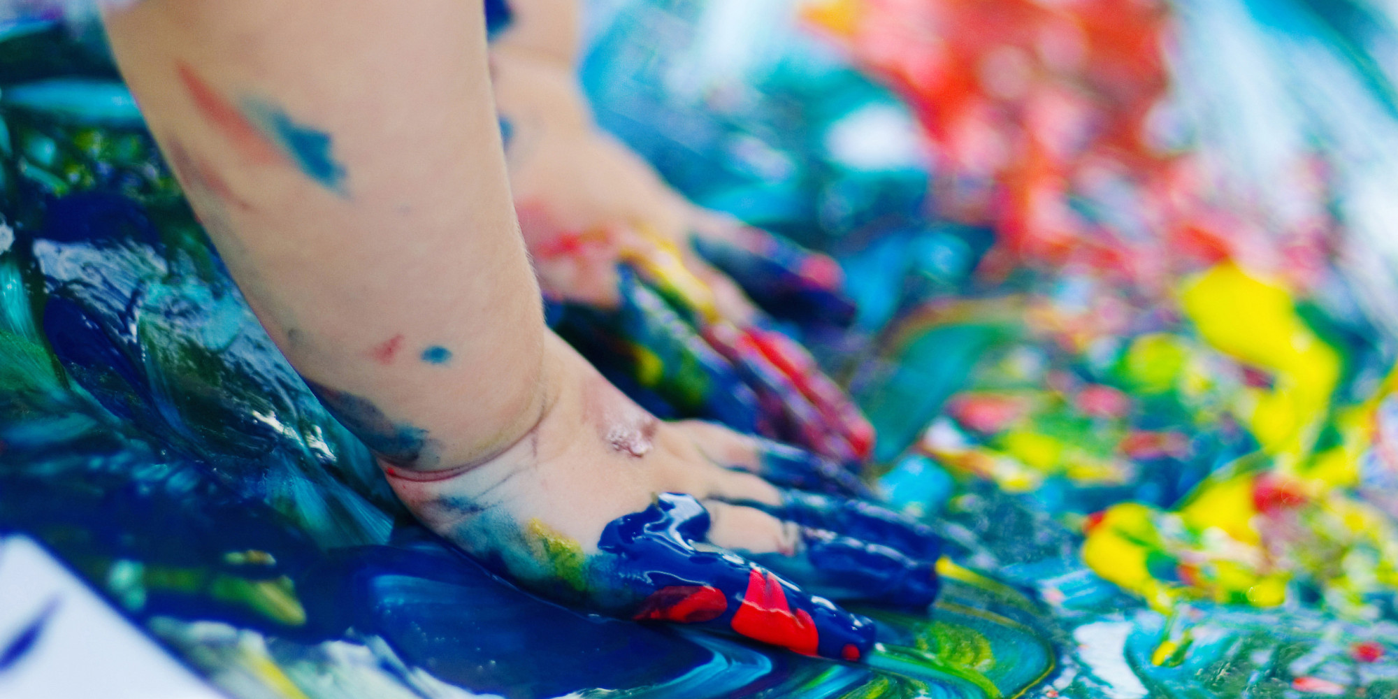 Estimula a tus hijos a través de técnicas de pintura Mujer