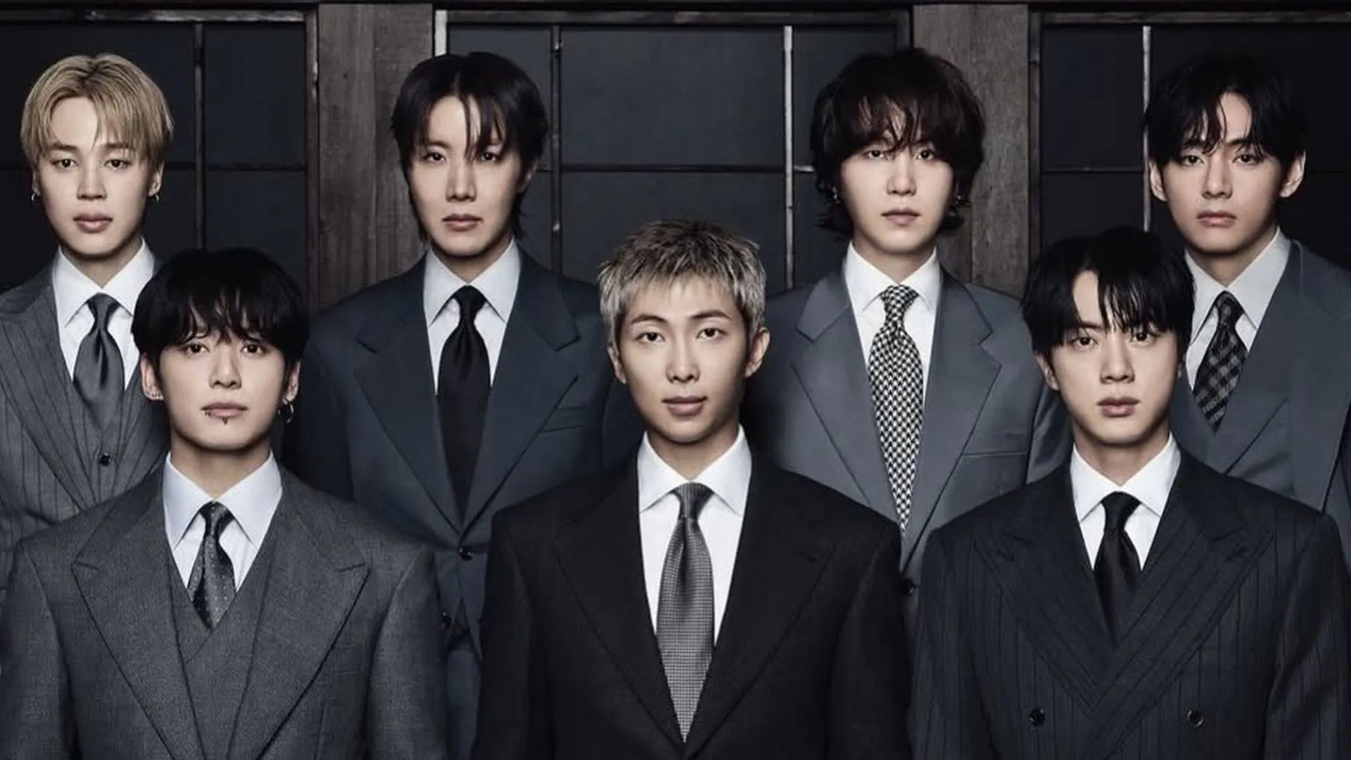 El esperado comeback de BTS rompe récords en sus primeras horas. Foto: Canva edit.