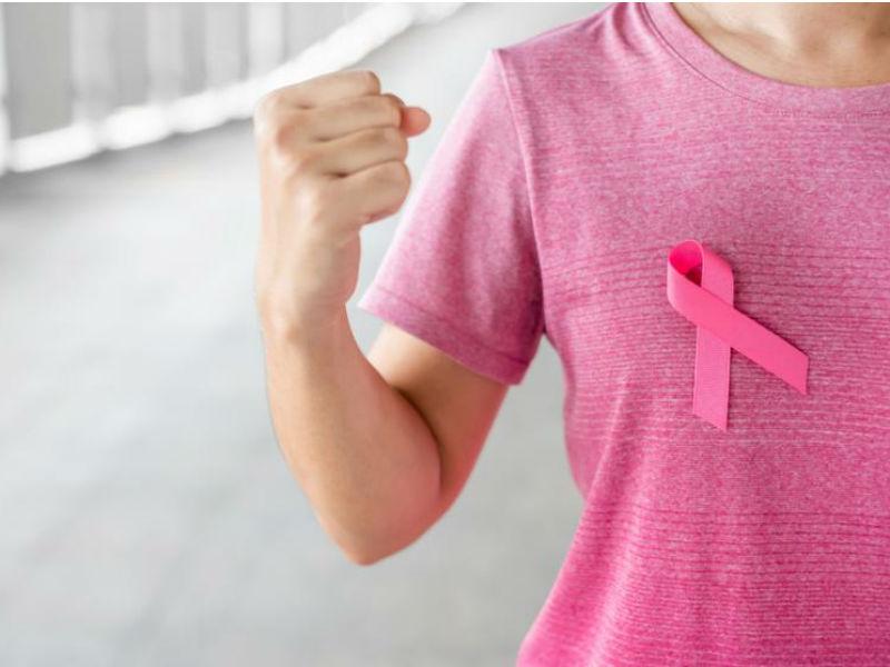  La Dra. Amy Degnim tampoco recomienda a todas las mujeres tomar los fármacos antiinflamatorios para reducir el riesgo de cáncer mamario. 
