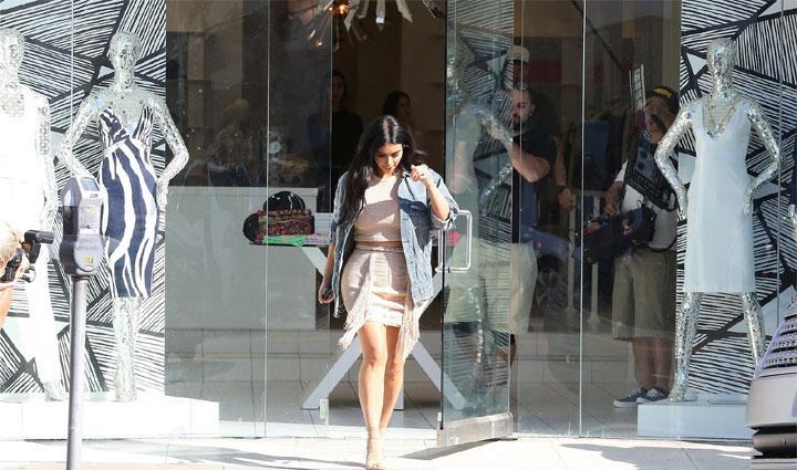 prender fuego a la tienda de las Kardashians | Mujer