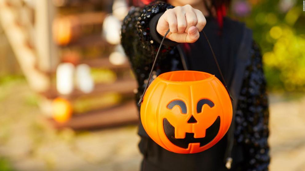 Controla al monstruo de los dulces este Halloween