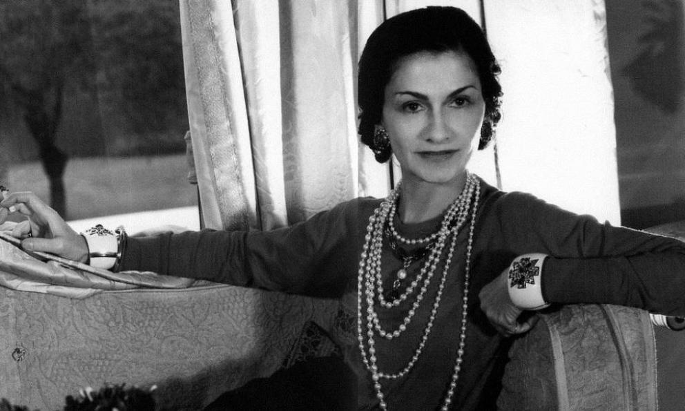 Coco Chanel, icono de la moda de mujer– MedLight Tienda