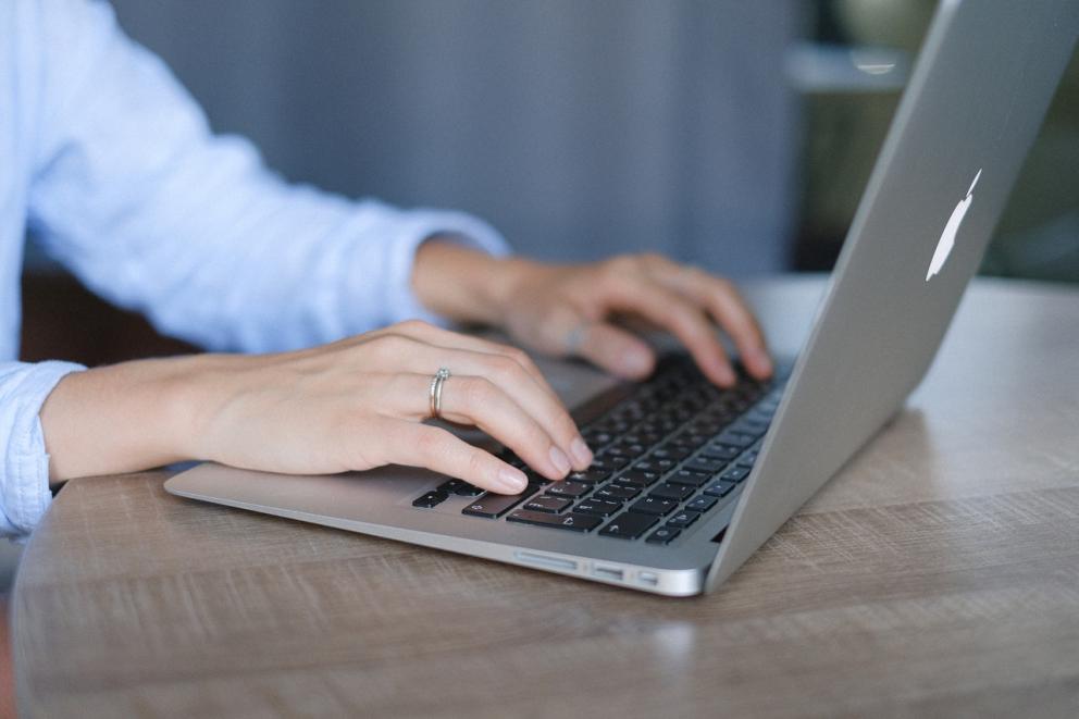 Cómo crear y mantener una reputación digital. Photo by Anna Shvets from Pexels