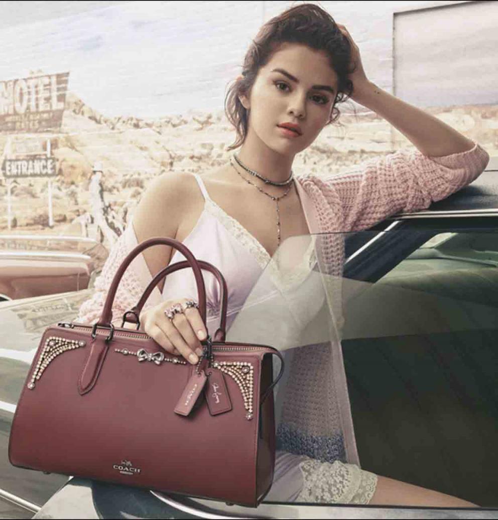 Coach x Selena Gómez saldrá a la venta a finales de agosto | Mujer