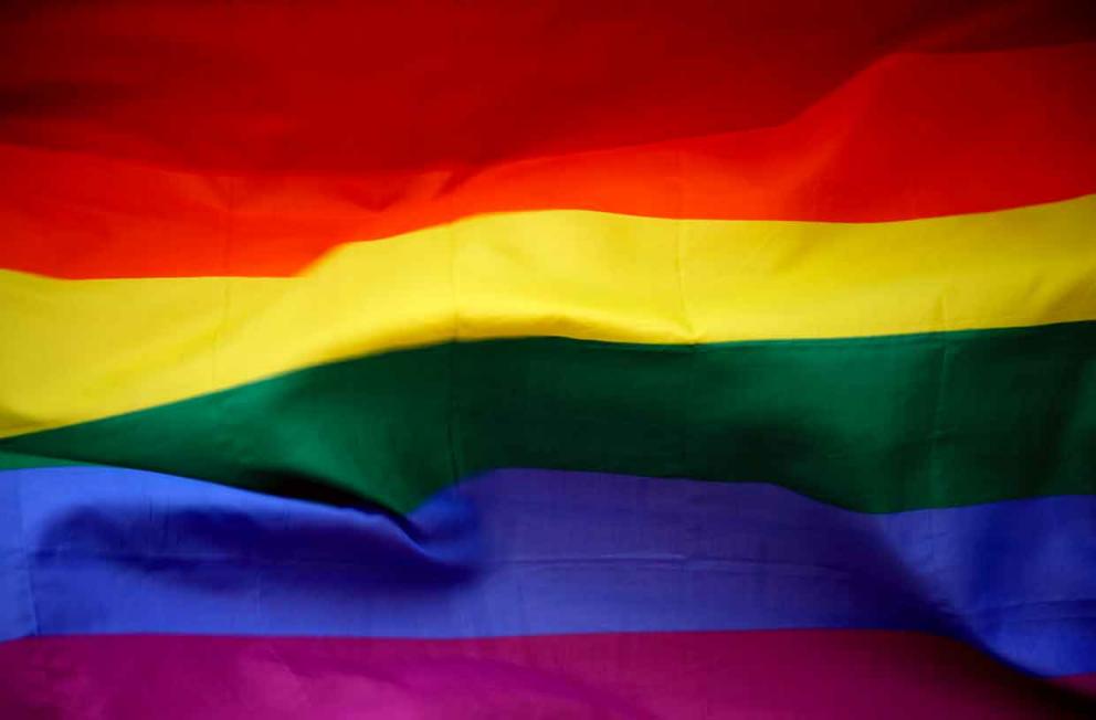 Bandera de arcoíris - símbolo de la comunidad Gay