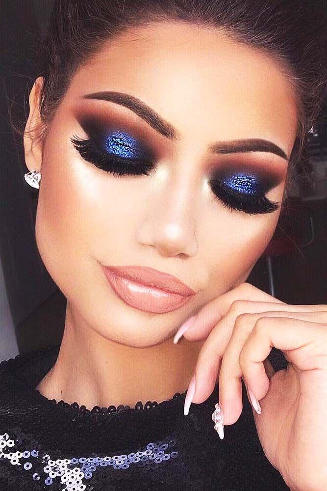 Paso a paso para hacerte un 'smokey eyes' en tonos azules | Mujer Paso a paso para hacerte un 'smokey eyes' en tonos azules | Mujer