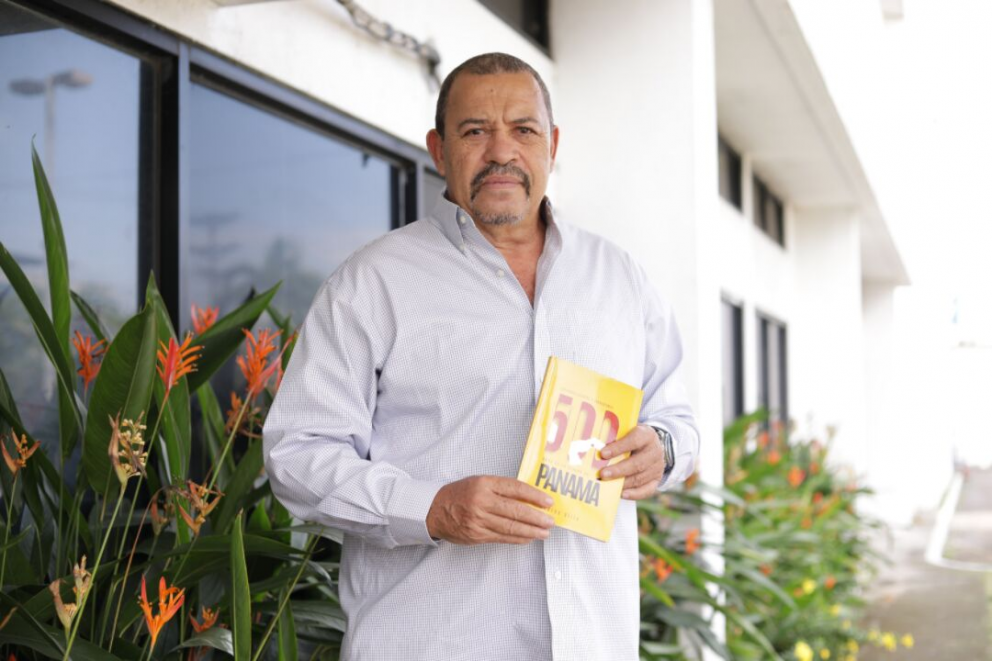 Andrés Villa, autor del libro “Leyendas, cuentos, y tradiciones. 500 años de la ciudad de Panamá”. Foto: Aurelio Herrera
